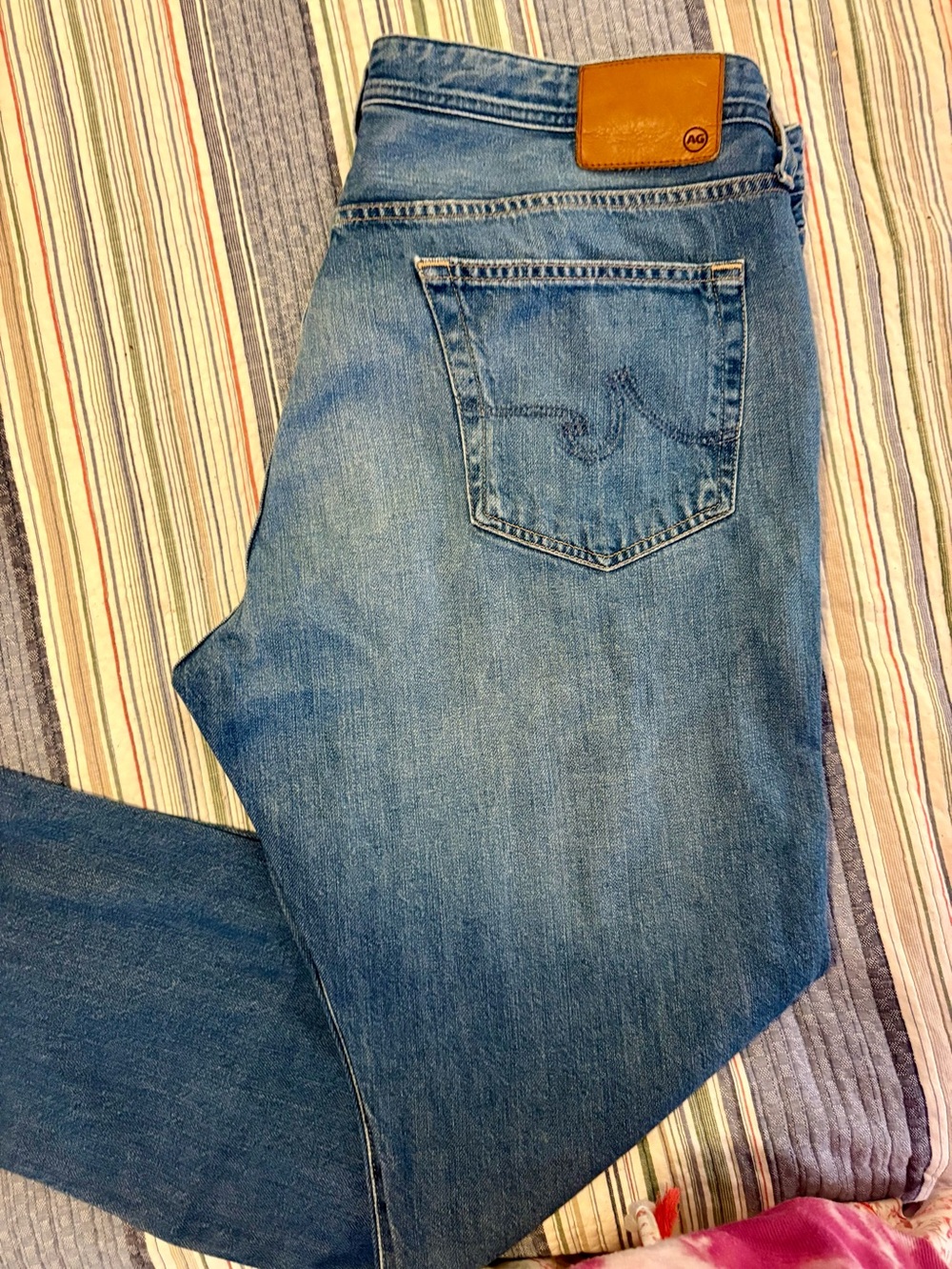 AG Adriano Goldschmied Everett Slim Straight leg jeans.
40X32